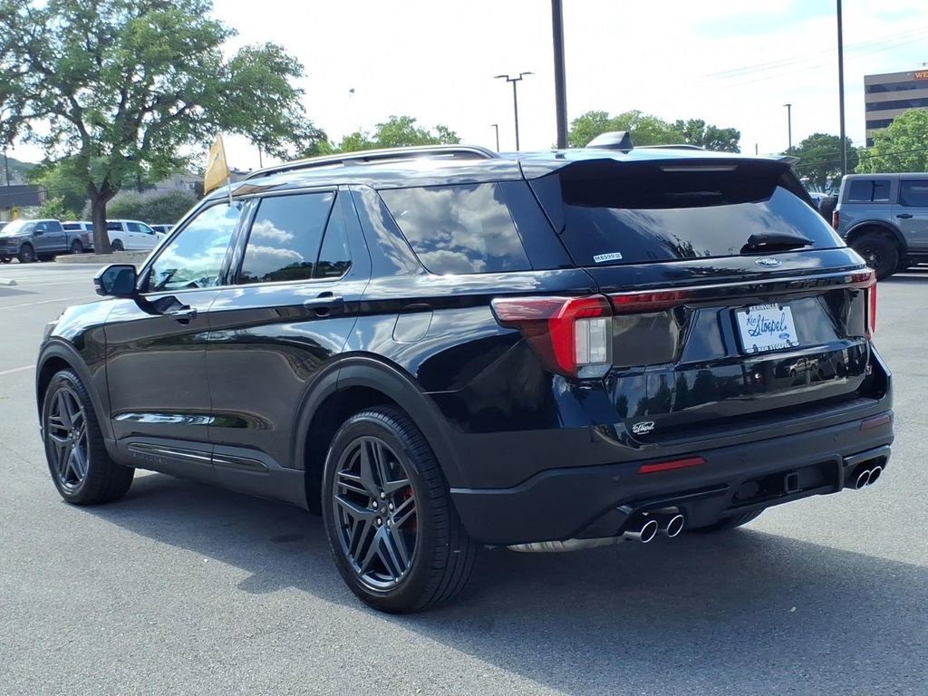 Certified 2025 Ford Explorer ST w/ Sun And Sound Package AWD/4WD image 11