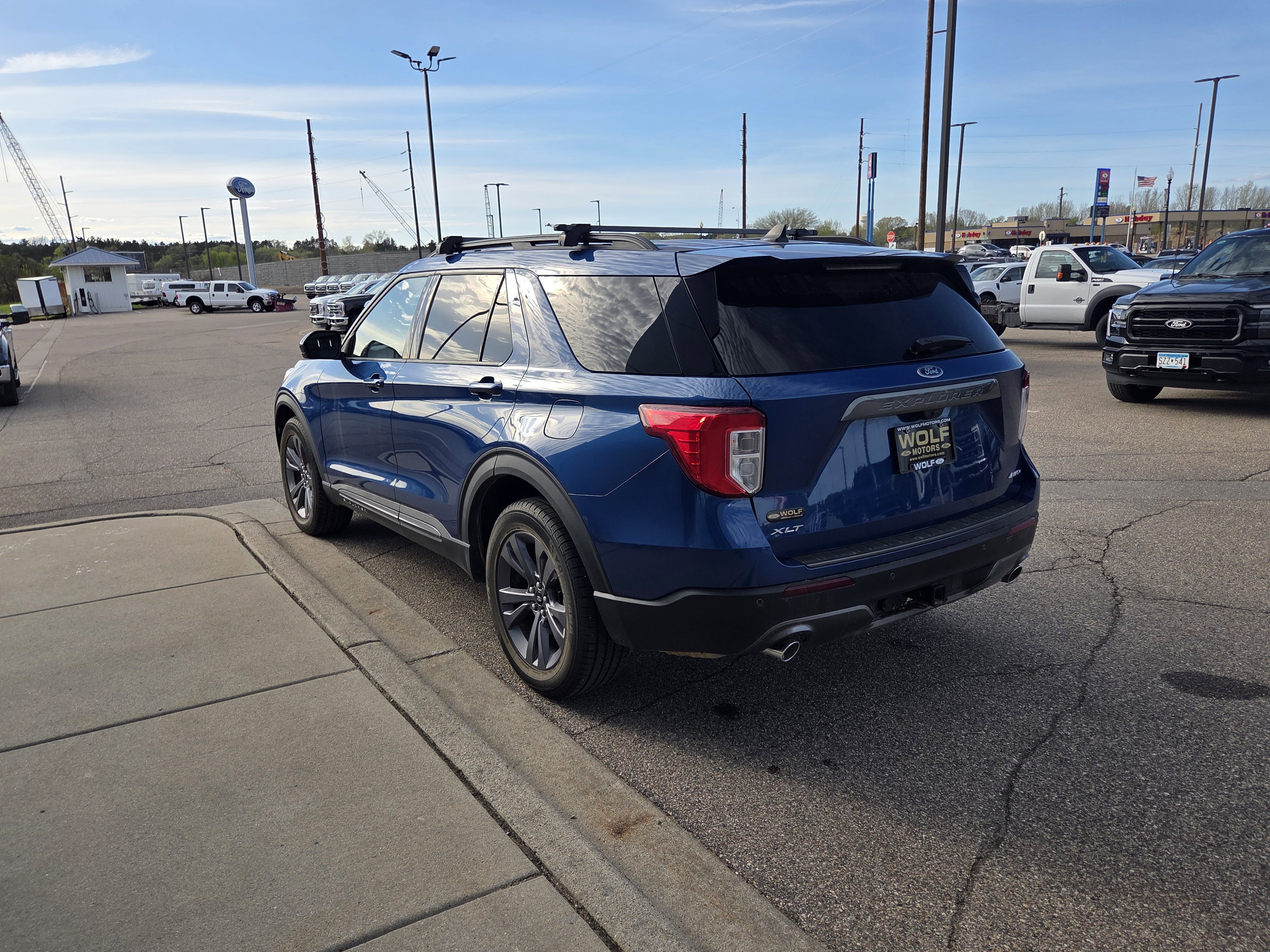 Certified 2023 Ford Explorer XLT w/ Equipment Group 202A AWD/4WD image 18