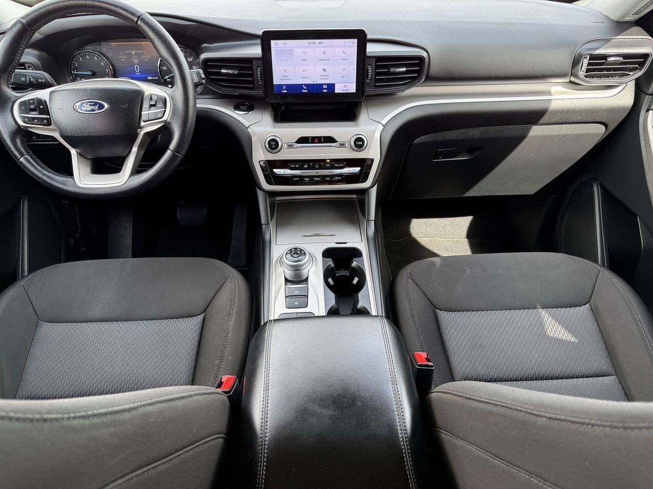 Certified 2023 Ford Explorer XLT RWD image 10