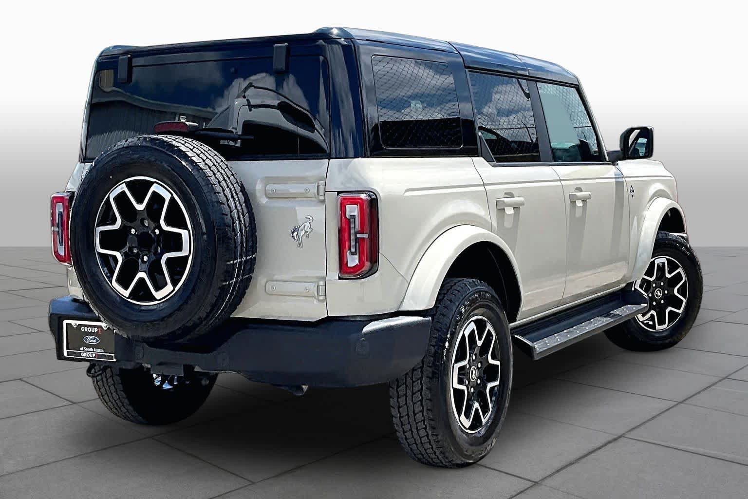 Certified 2025 Ford Bronco Outer Banks AWD/4WD image 7