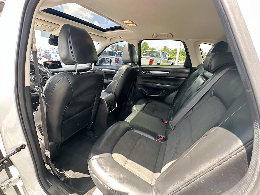 Used 2018 MAZDA CX-5 Touring w/ Preferred Equipment Package FWD image 4