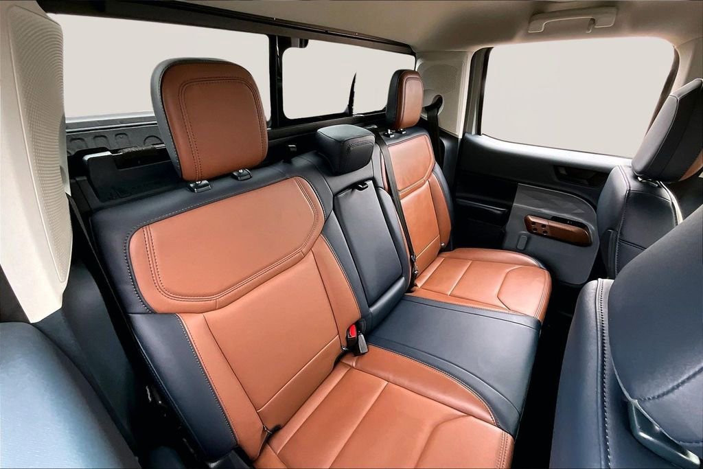 Certified 2023 Ford Maverick Lariat w/ Lariat Luxury Package AWD/4WD image 28