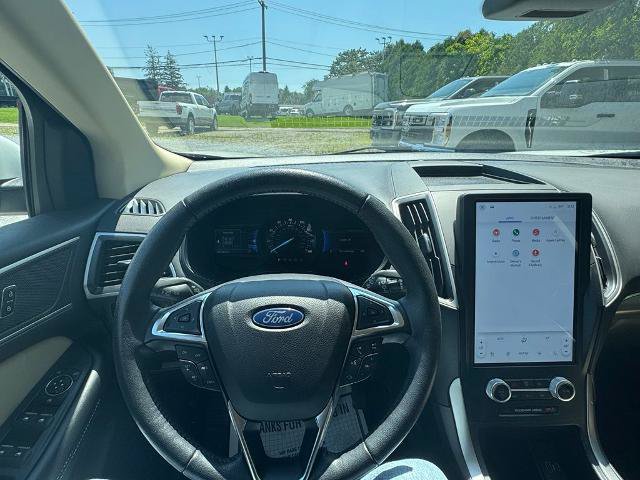 Certified 2022 Ford Edge SEL w/ Convenience Package AWD/4WD image 17