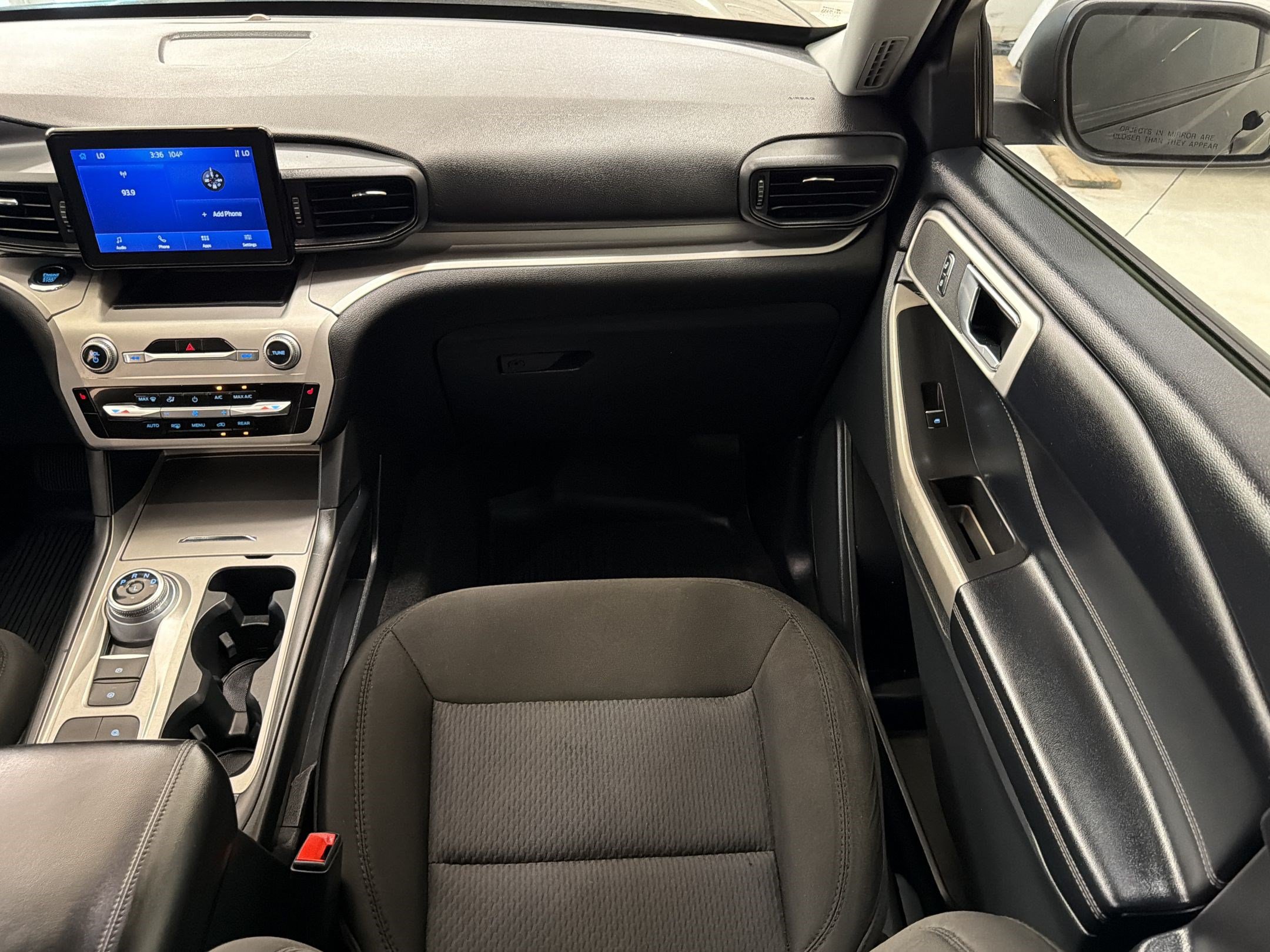 Certified 2022 Ford Explorer XLT RWD image 30