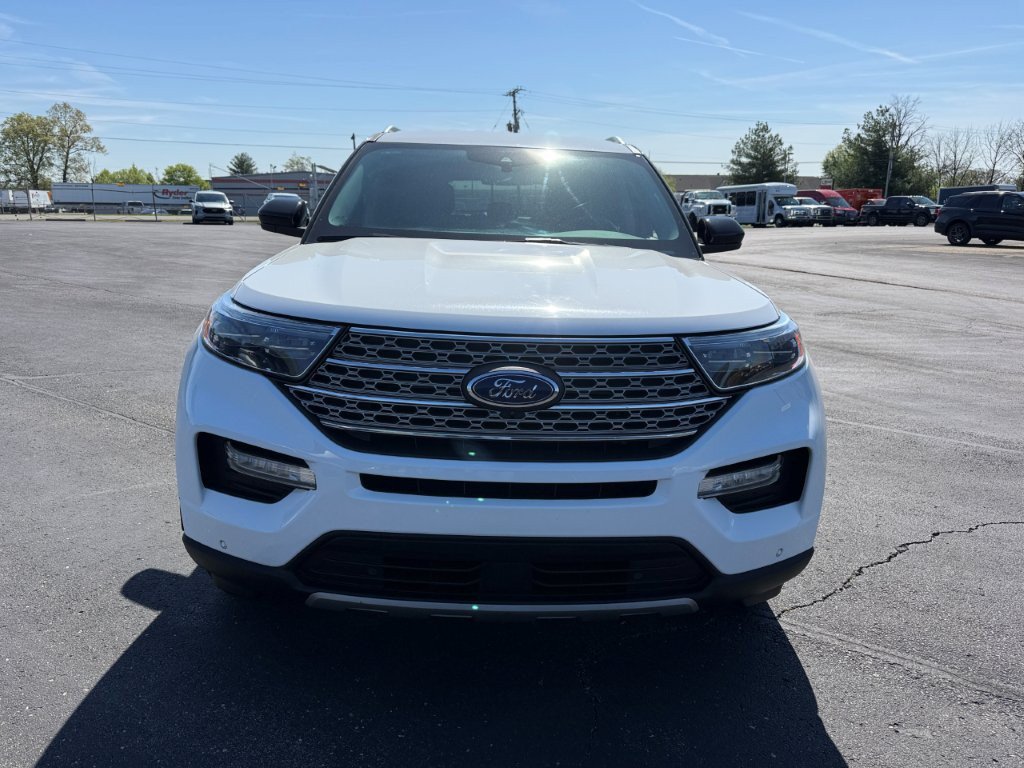 Certified 2023 Ford Explorer Limited AWD/4WD image 4