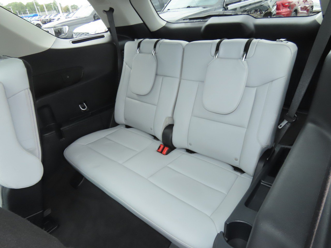 Certified 2025 Ford Explorer Platinum w/ Ultimate Package RWD image 20
