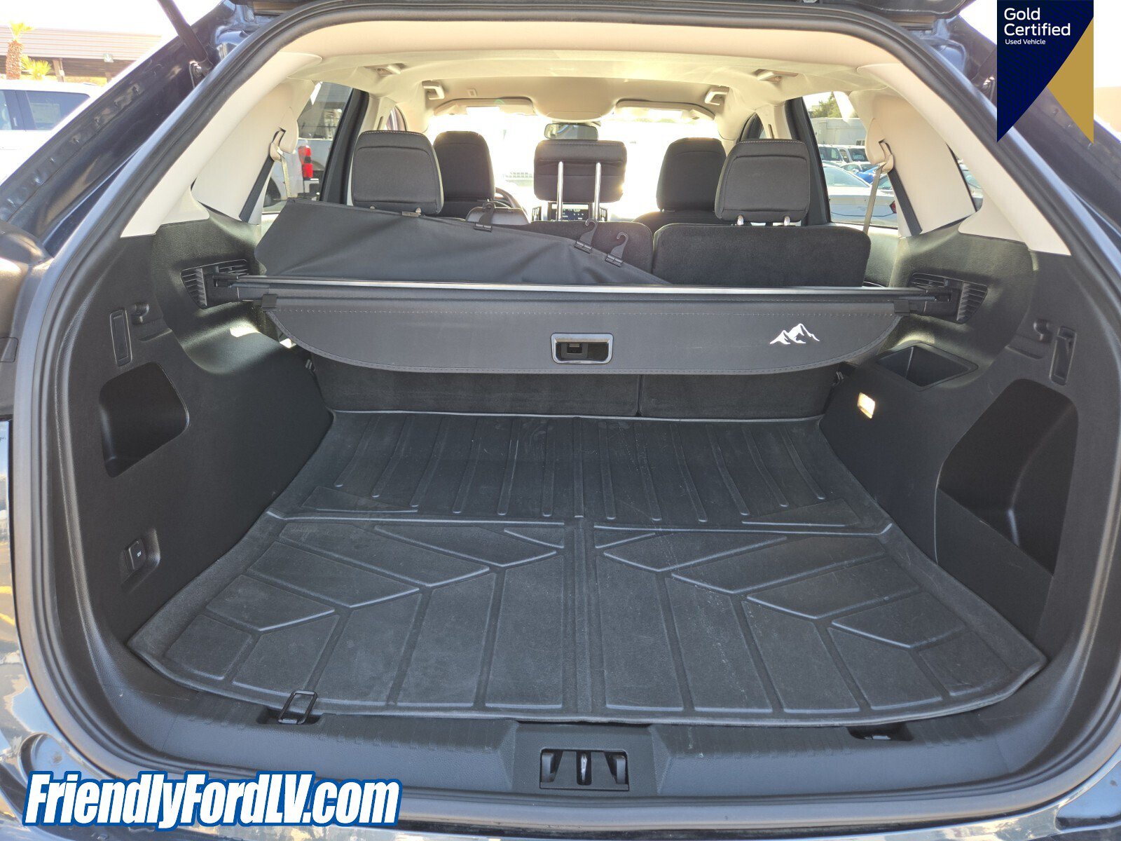 Certified 2023 Ford Edge SE w/ Black Appearance Package AWD/4WD image 16