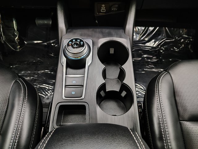Certified 2025 Ford Escape Platinum AWD/4WD image 36
