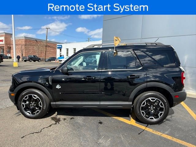 Certified 2025 Ford Bronco Sport Outer Banks w/ Outer Banks Tech Package+ AWD/4WD image 4