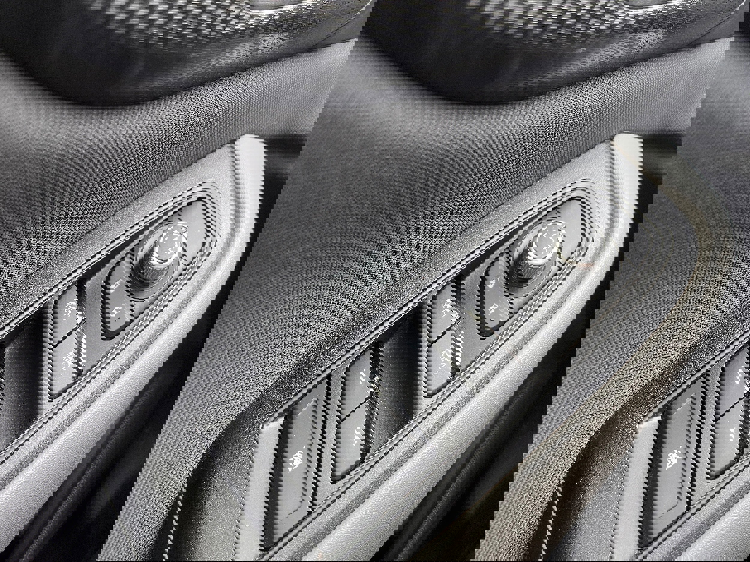 Used 2025 Subaru Outback Premium image 22