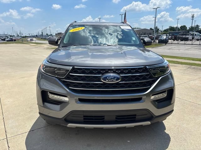 Certified 2023 Ford Explorer XLT w/ Equipment Group 202A AWD/4WD image 6