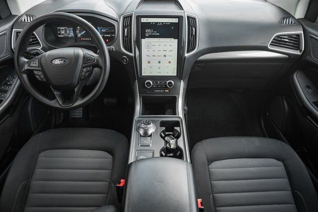 Certified 2022 Ford Edge SE w/ Black Appearance Package image 28