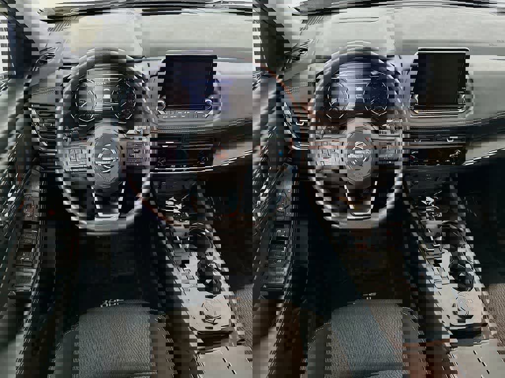 Used 2024 Nissan Rogue SV image 13