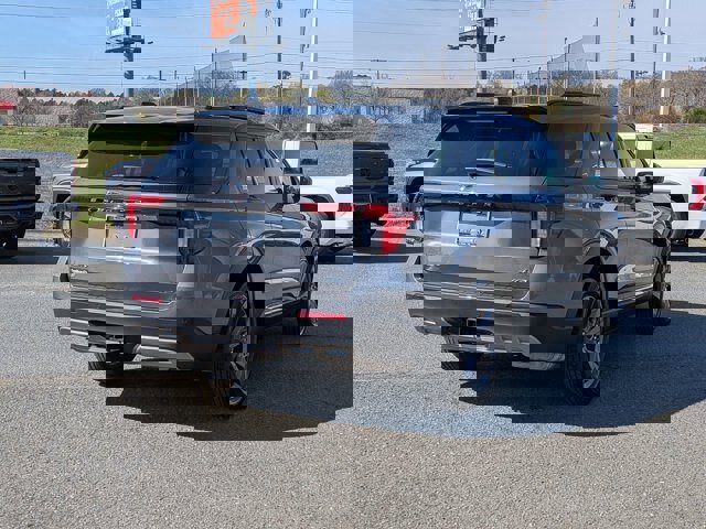 Certified 2025 Ford Explorer Active w/ Active Comfort Package image 5