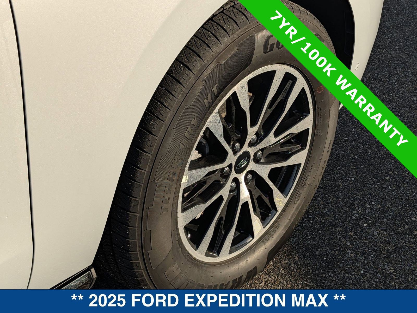 Certified 2025 Ford Expedition Max Platinum image 14