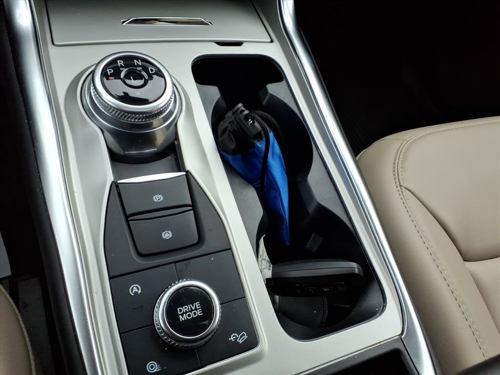 Certified 2024 Ford Explorer XLT w/ Equipment Group 202A image 24