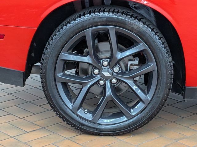 Used 2022 Dodge Challenger SXT w/ Blacktop Package RWD image 9