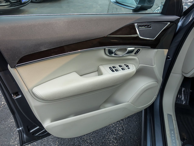 Used 2019 Volvo XC90 T6 Momentum w/ Advanced Package AWD/4WD image 21