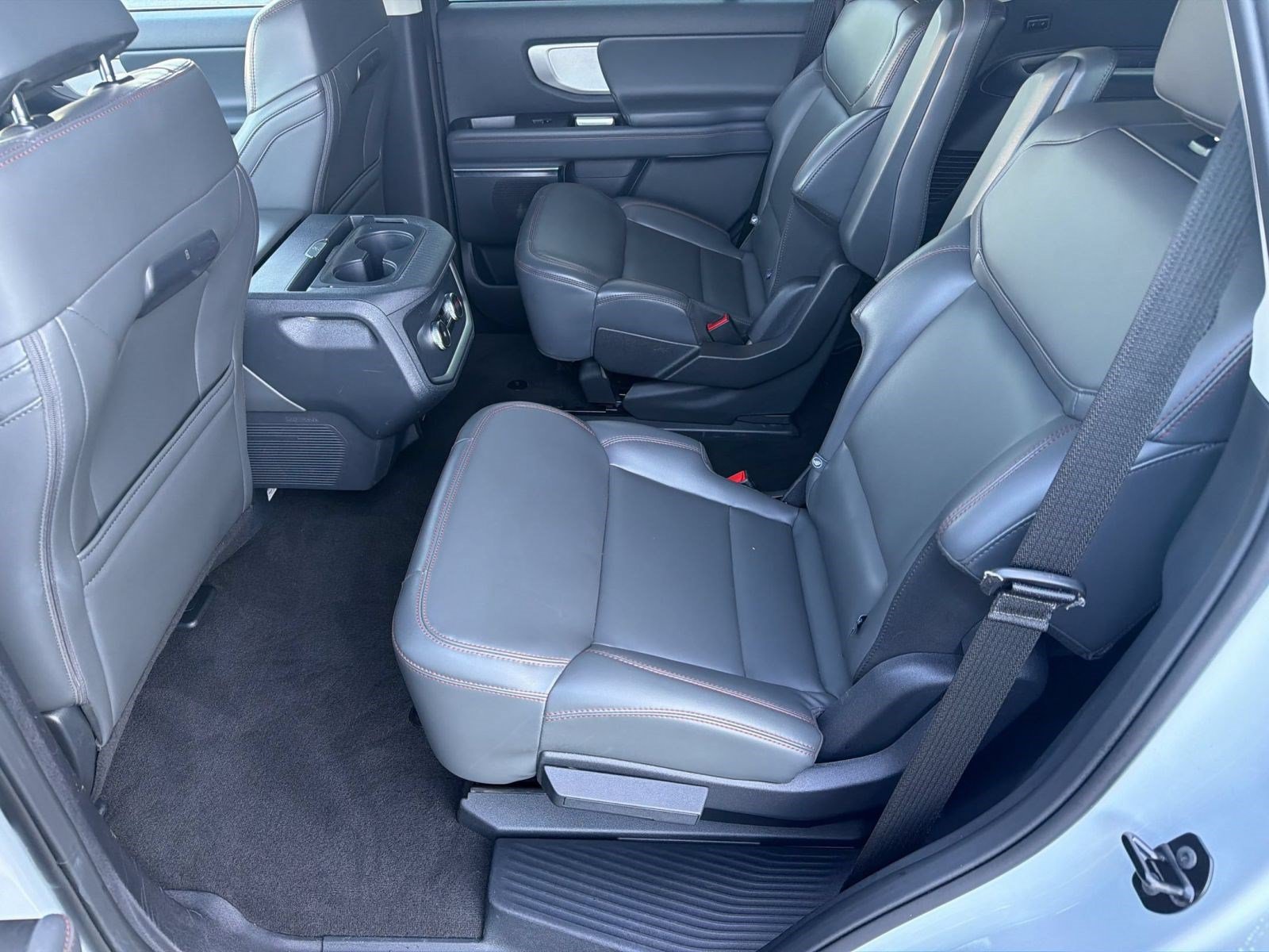 Certified 2025 Ford Expedition Active AWD/4WD image 22