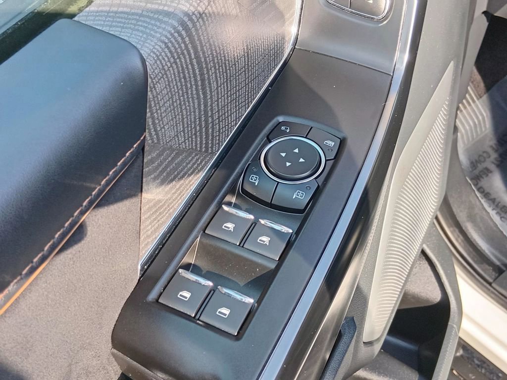 Certified 2021 Ford F150 Platinum w/ Equipment Group 701A High image 17