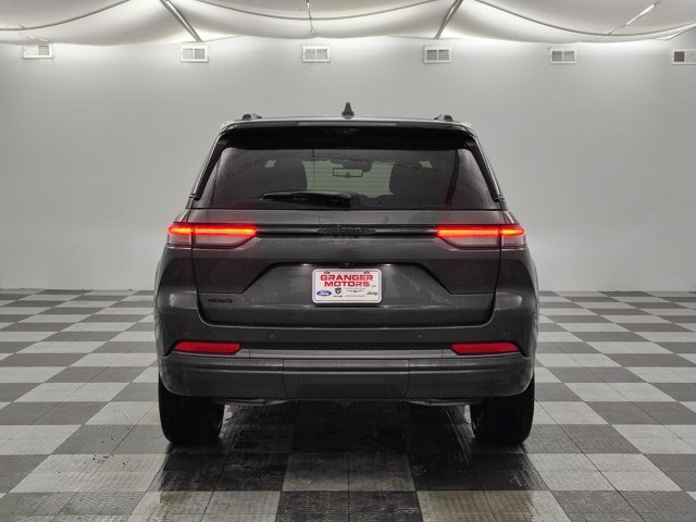 Used 2026 Jeep Grand Cherokee Limited AWD/4WD image 10