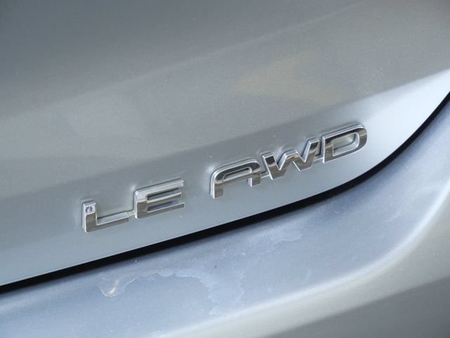 Used 2021 Toyota Highlander LE AWD/4WD image 11