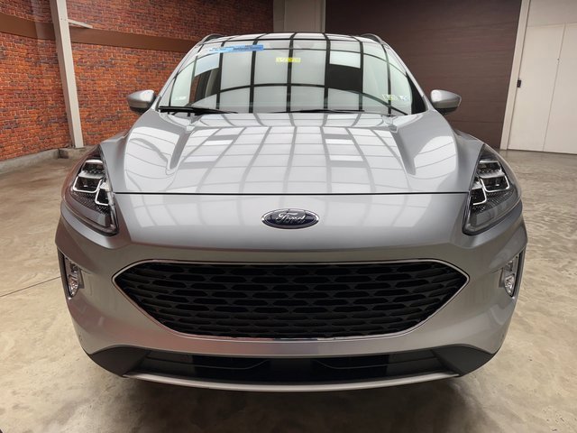 Certified 2022 Ford Escape Titanium w/ Class II Trailer Tow Package image 9