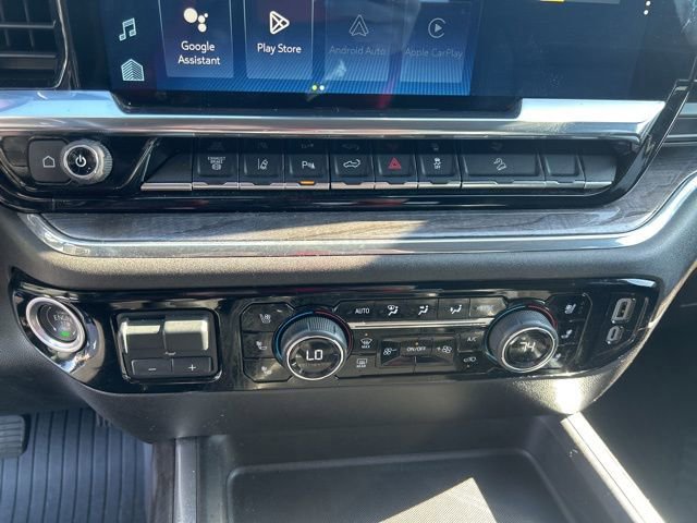 Used 2025 Chevrolet Silverado 2500 LTZ w/ LTZ Convenience Package image 25