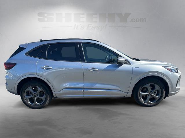 Certified 2023 Ford Escape ST-Line Select w/ Tech Pack #2 image 9