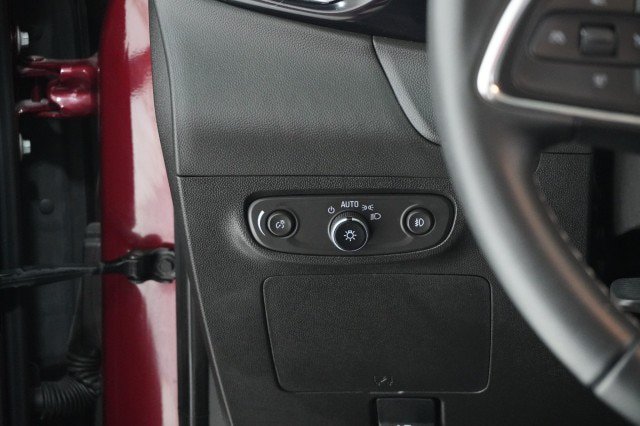 Used 2023 Buick Encore GX Select w/ Sport Touring Package FWD image 26