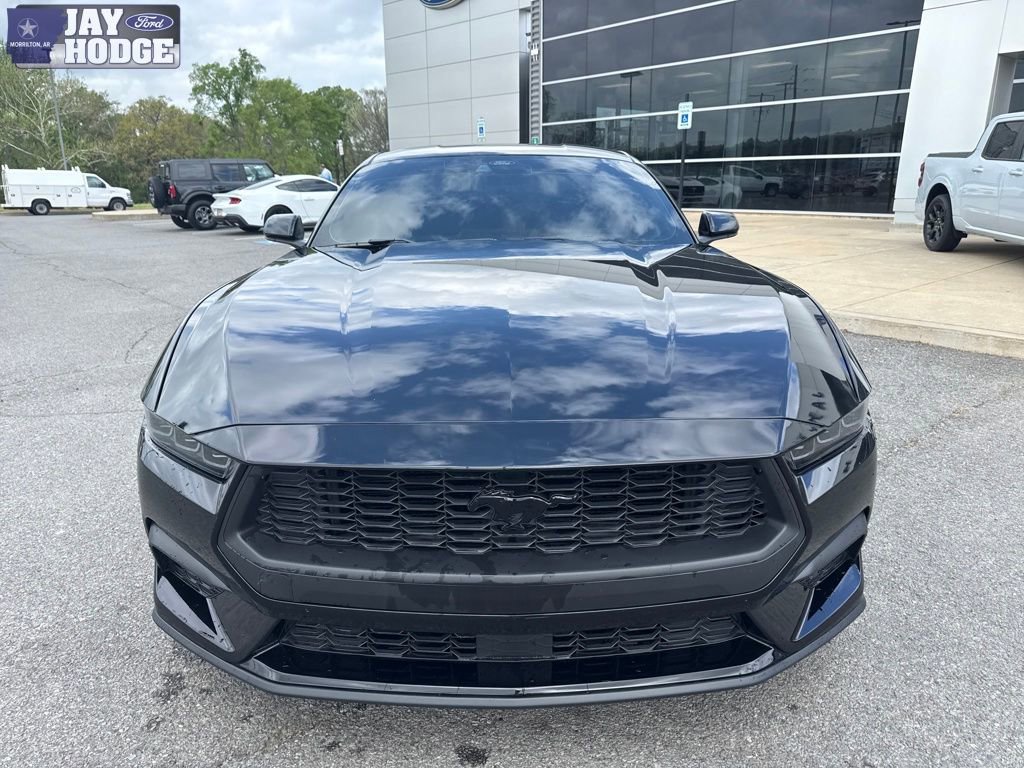 Certified 2025 Ford Mustang Coupe RWD image 8