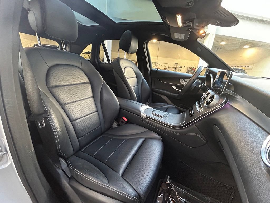 Used 2020 Mercedes-Benz GLC 300 image 26