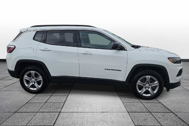 Used 2024 Jeep Compass Latitude AWD/4WD image 4