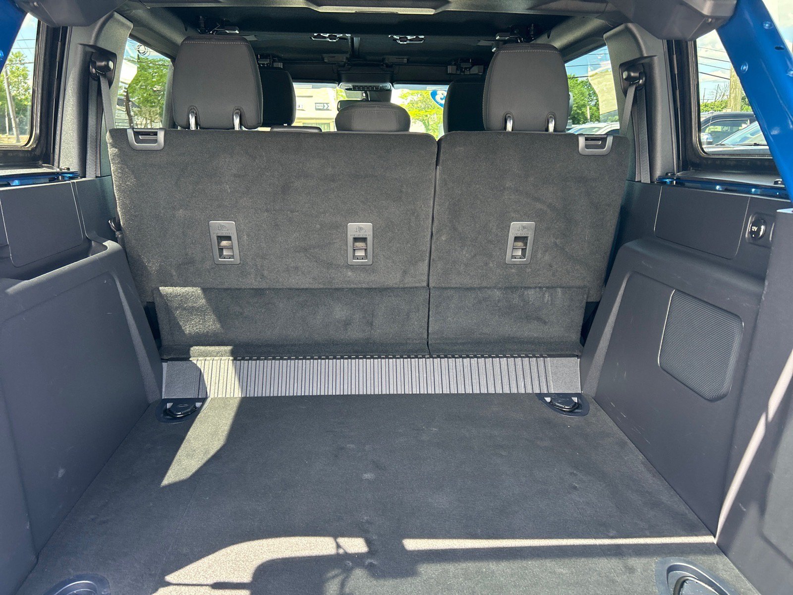 Certified 2023 Ford Bronco Big Bend w/ Sasquatch Package AWD/4WD image 15