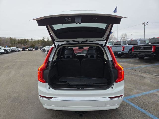 Used 2024 Volvo XC90 B5 Plus image 11