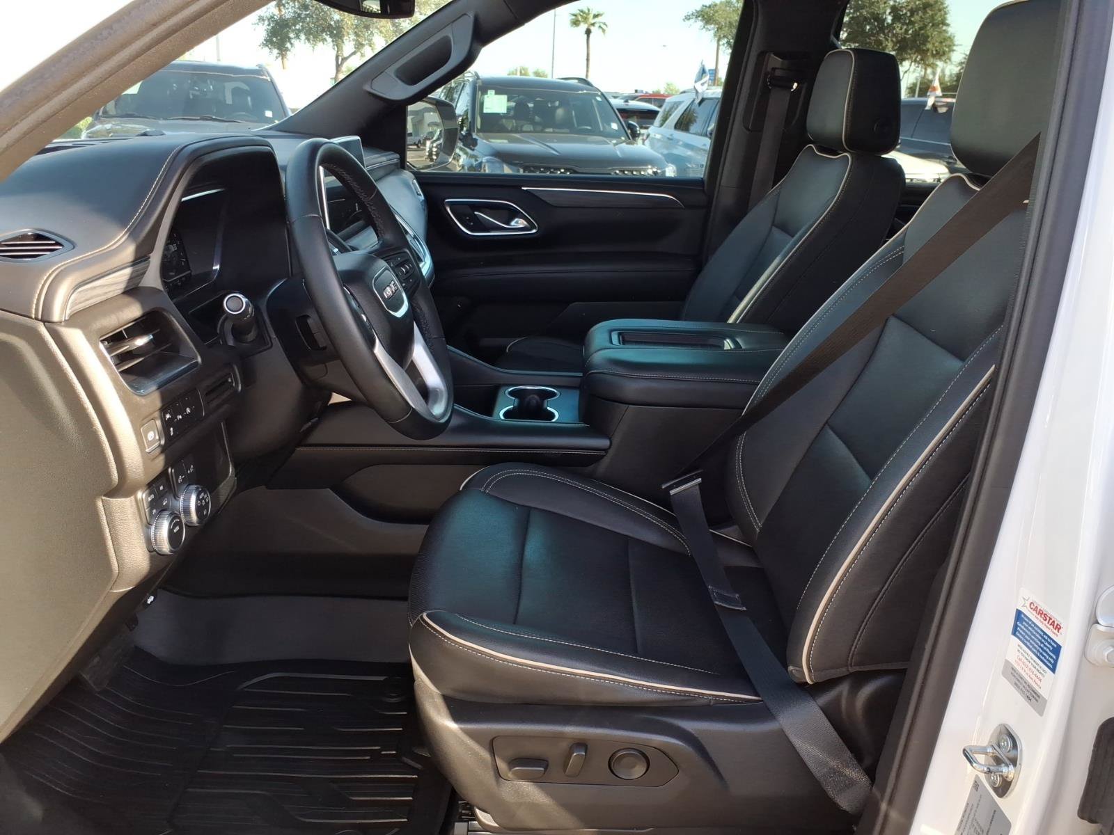 Used 2023 GMC Yukon XL SLT AWD/4WD image 14