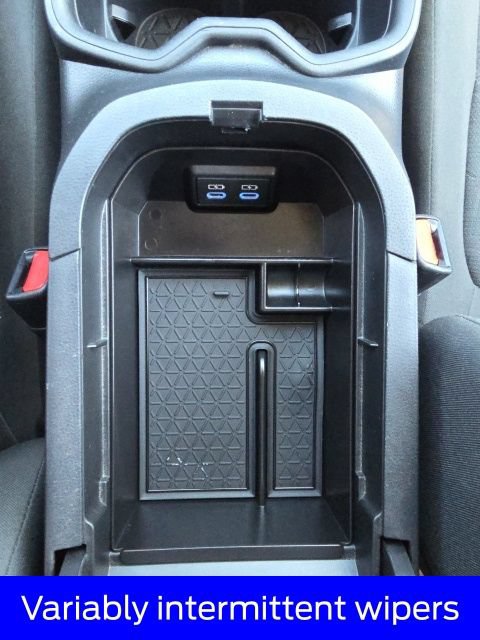 Used 2022 Toyota RAV4 XLE AWD/4WD image 30