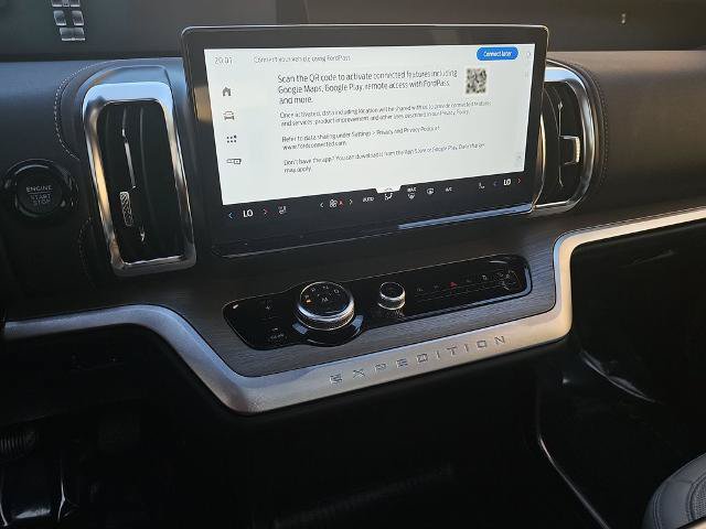 Certified 2025 Ford Expedition Platinum w/ Driver's Package AWD/4WD image 20