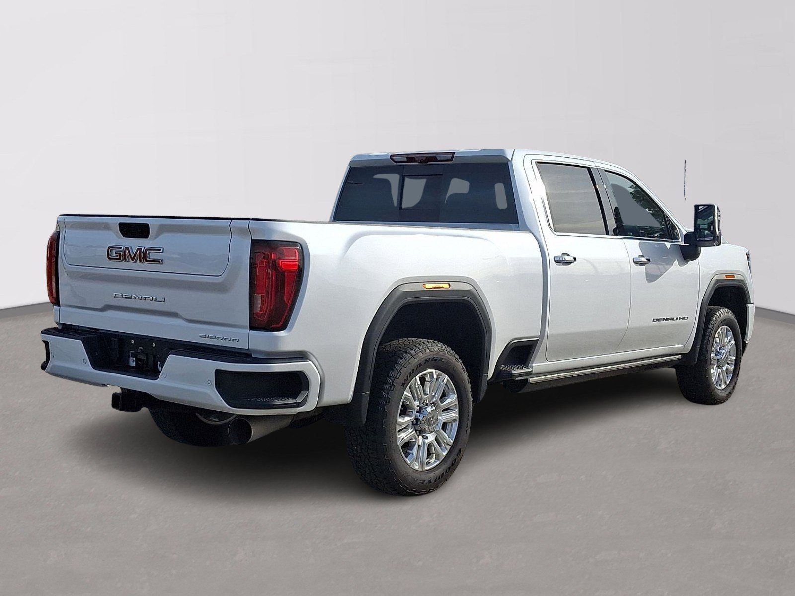 Used 2023 GMC Sierra 2500 Denali w/ Denali Ultimate Package AWD/4WD image 6