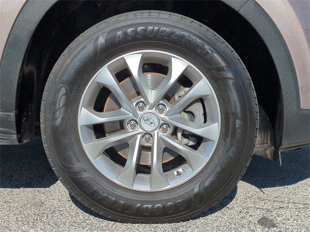 Used 2019 Hyundai Santa Fe SEL image 11