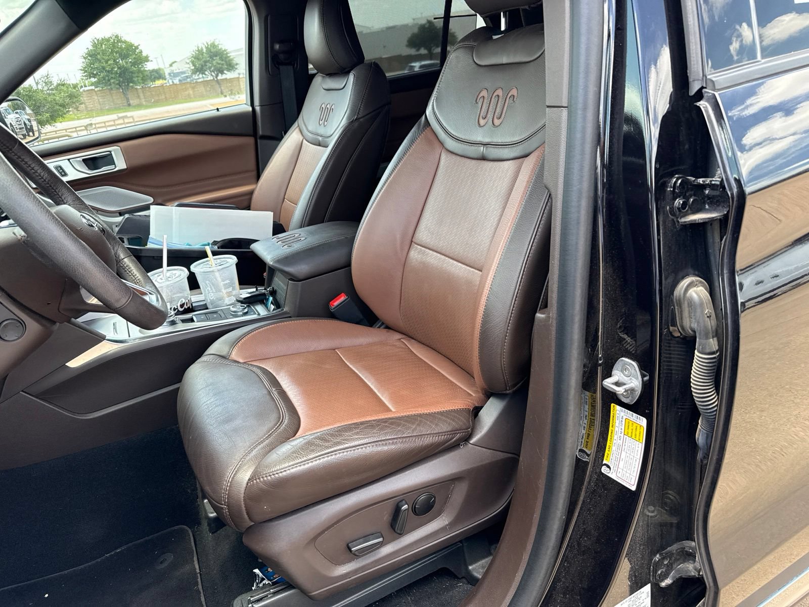 Certified 2023 Ford Explorer King Ranch w/ Technology Package AWD/4WD image 13
