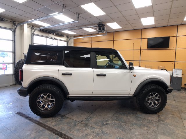 Certified 2022 Ford Bronco Badlands AWD/4WD image 8