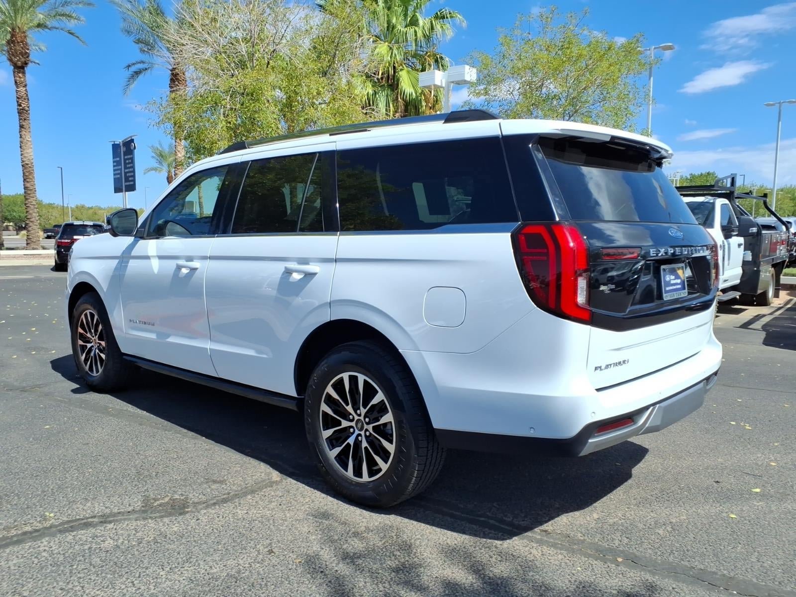 Certified 2025 Ford Expedition Platinum AWD/4WD image 6