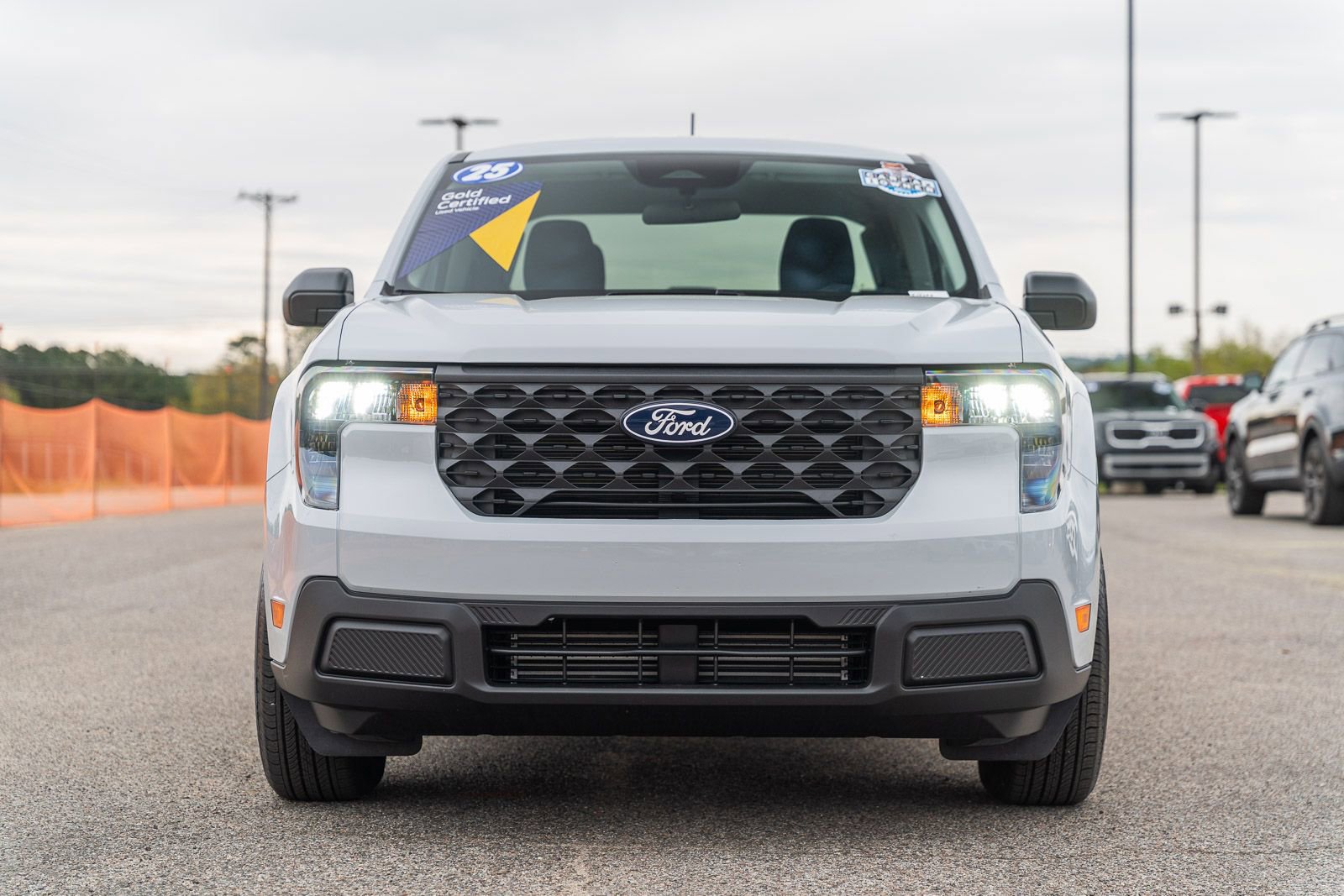 Certified 2025 Ford Maverick XL w/ Equipment Group 102A image 8