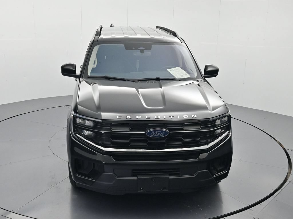 Certified 2025 Ford Expedition Active AWD/4WD image 30