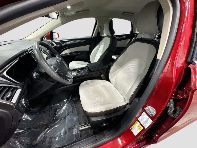 Certified 2019 Ford Fusion SE w/ Equipment Group 151A image 17