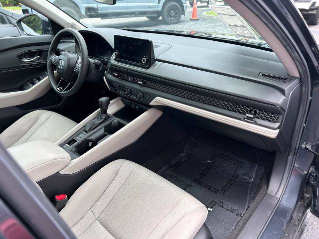 Used 2025 Honda Accord SE image 40