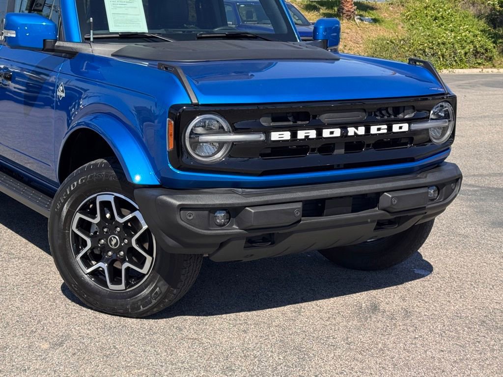 Certified 2023 Ford Bronco Outer Banks AWD/4WD image 3