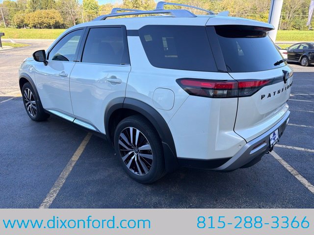 Used 2023 Nissan Pathfinder Platinum AWD/4WD image 7