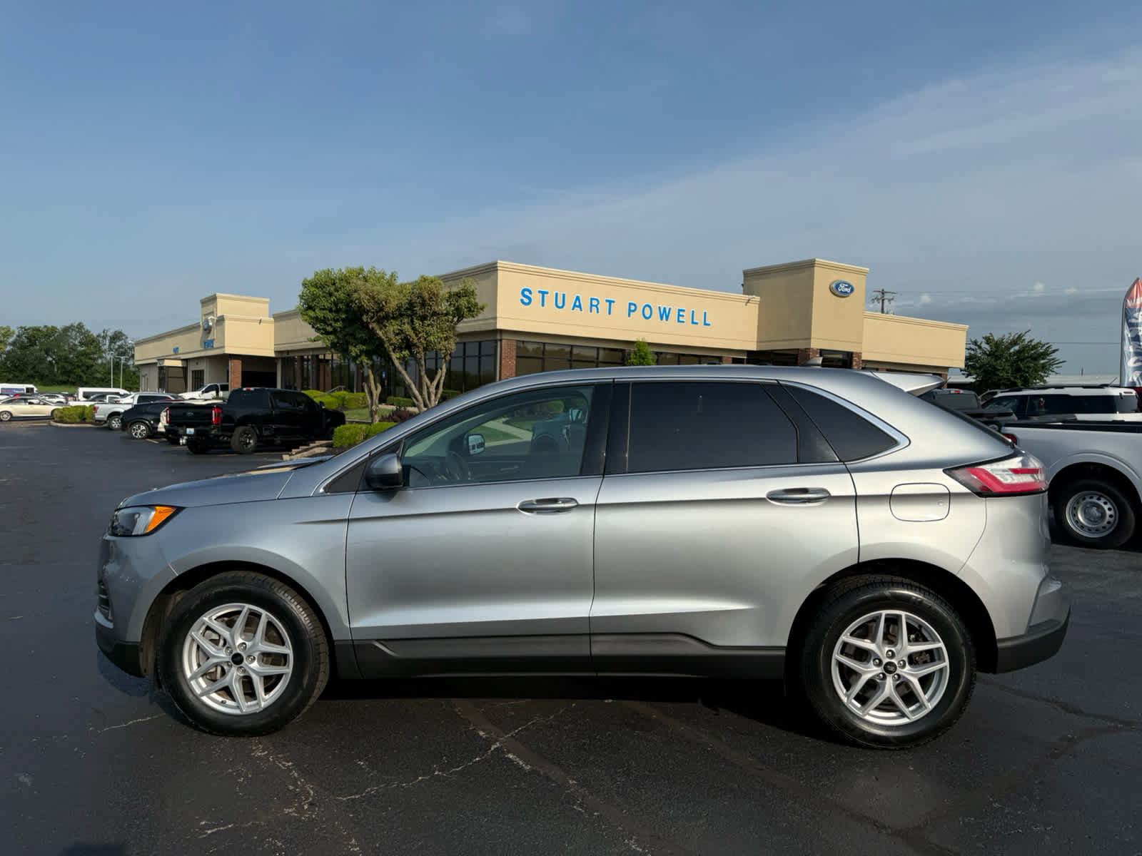 Certified 2023 Ford Edge SEL w/ Convenience Package AWD/4WD image 25